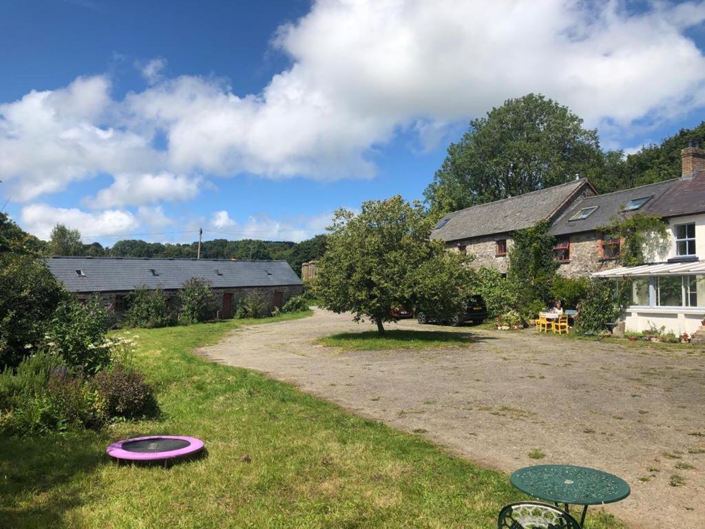 Gernos Farmhouse Llandysul Εξωτερικό φωτογραφία